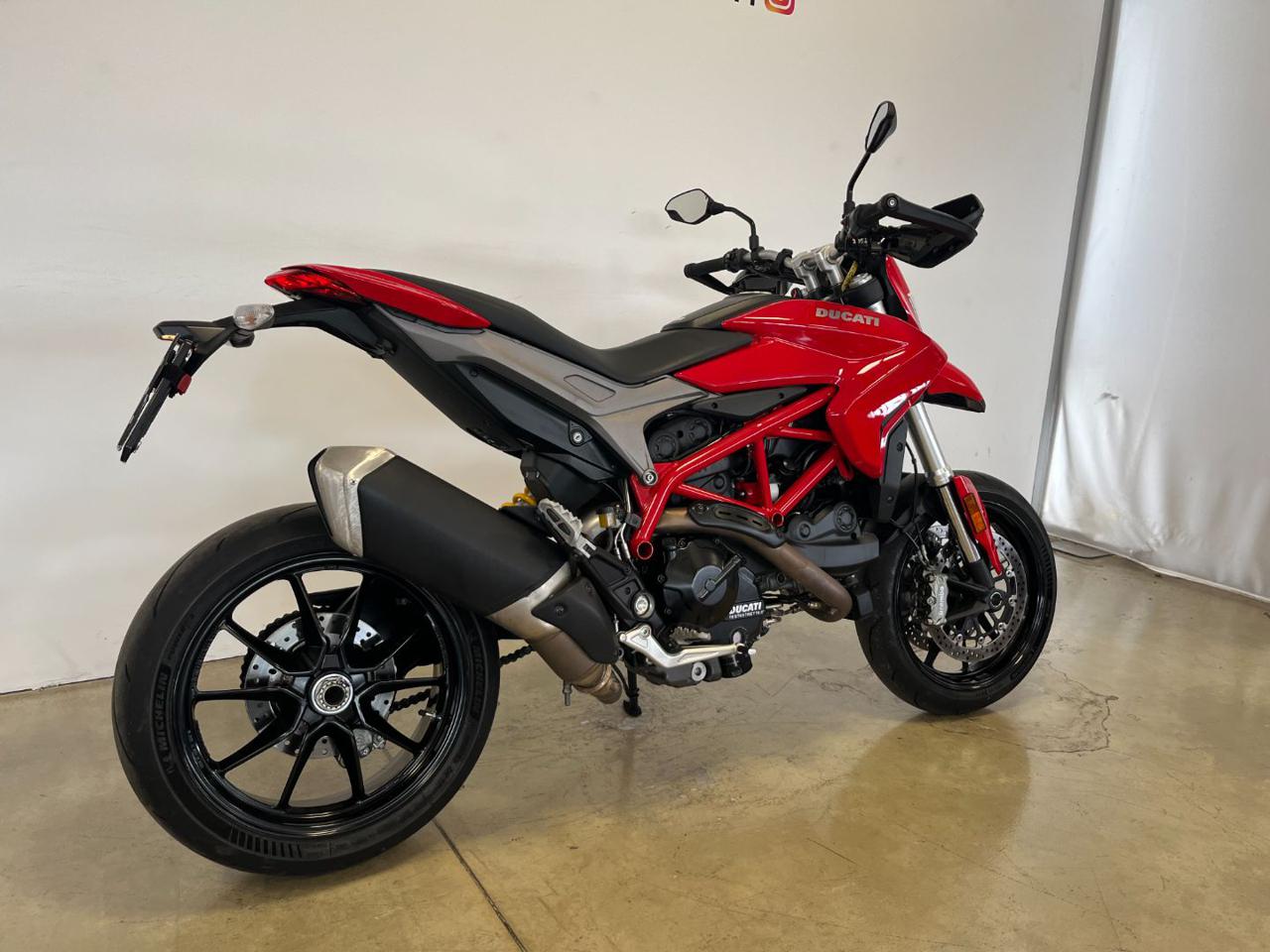 DUCATI Hypermotard 939 939 - 7
