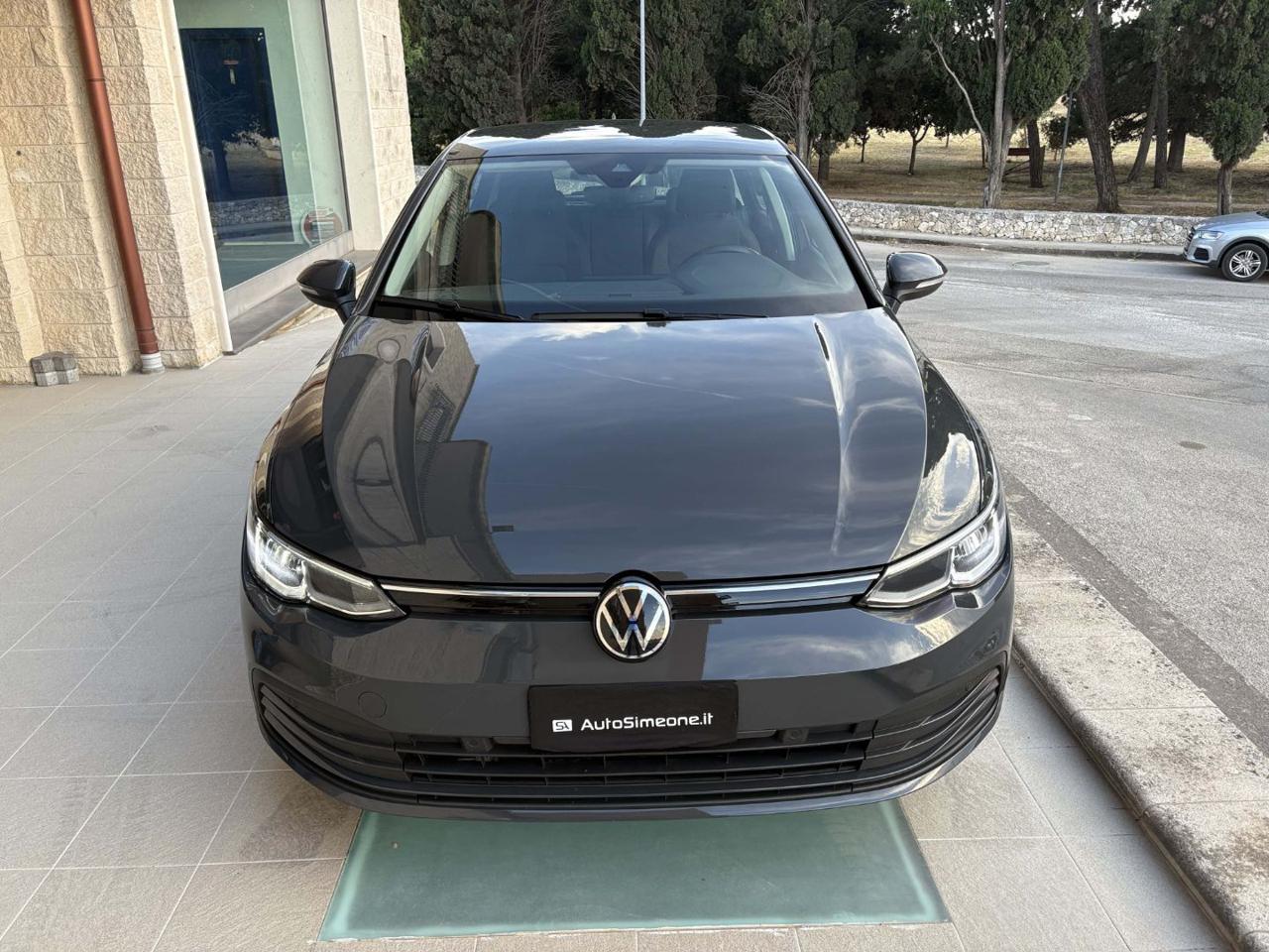 VOLKSWAGEN Golf 2.0 TDI 150 CV DSG SCR Life LUCI AMBIENTE - 2