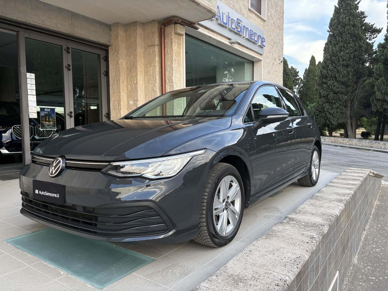 VOLKSWAGEN Golf 2.0 TDI 150 CV DSG SCR Life LUCI AMBIENTE - 1