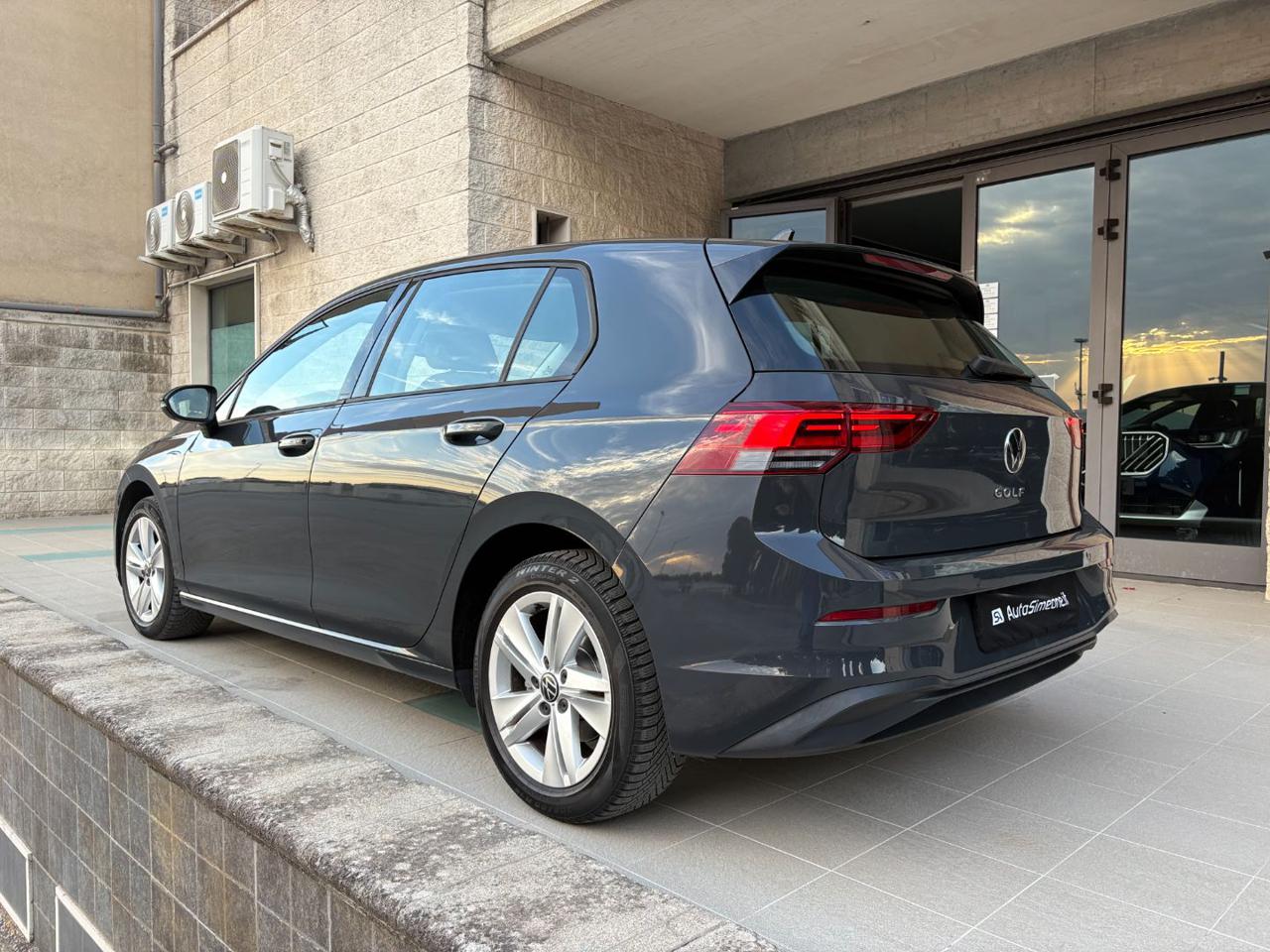 VOLKSWAGEN Golf 2.0 TDI 150 CV DSG SCR Life LUCI AMBIENTE - 7