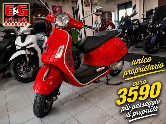 PIAGGIO Vespa GTS 300 Super Rosso pastello
