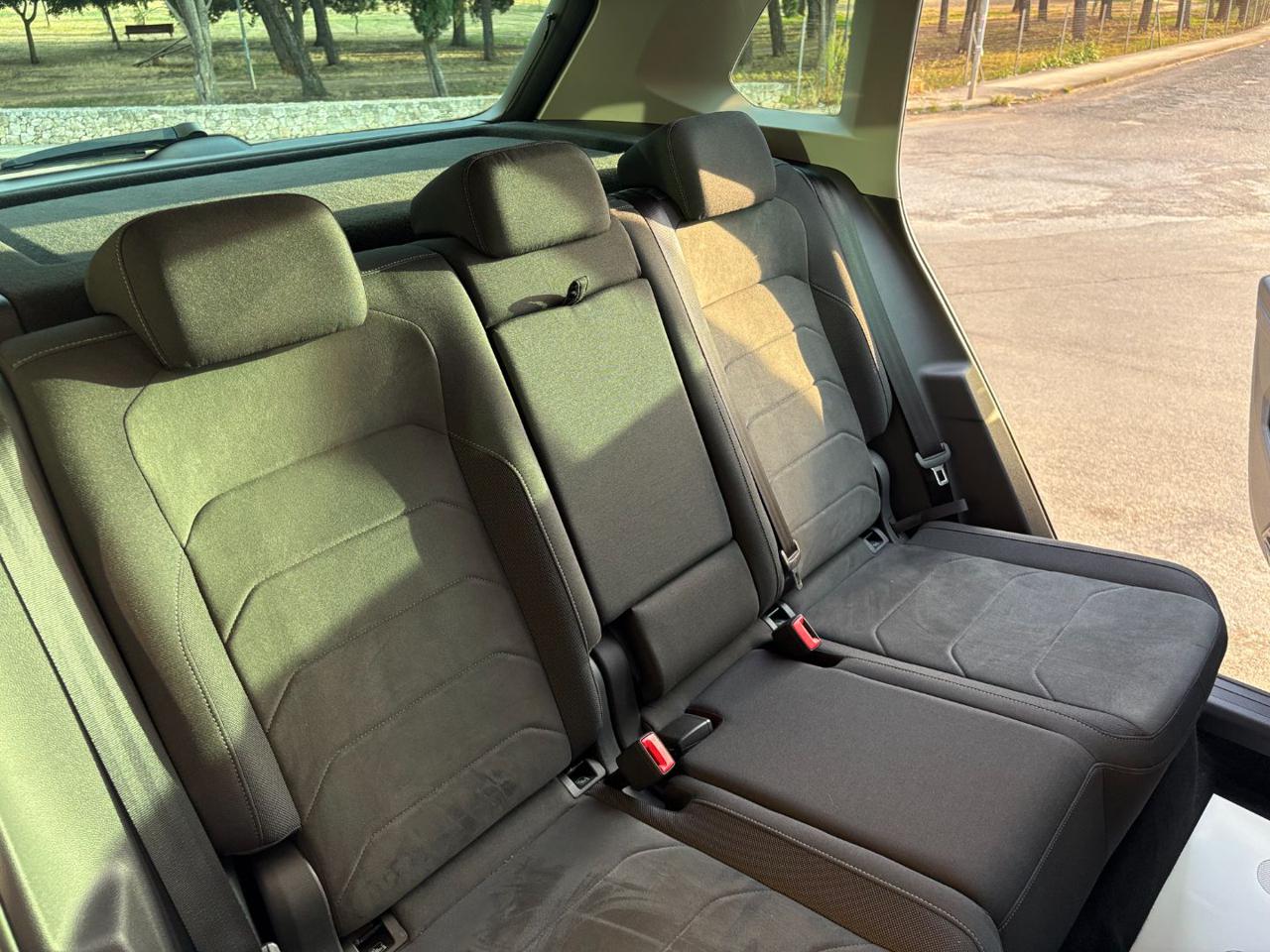 VOLKSWAGEN Tiguan 2.0 TDI 150 CV SCR DSG Elegance VIRTUAL - 22