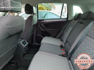 VOLKSWAGEN Tiguan 2.0 TDI 150 CV SCR DSG Life foto 14