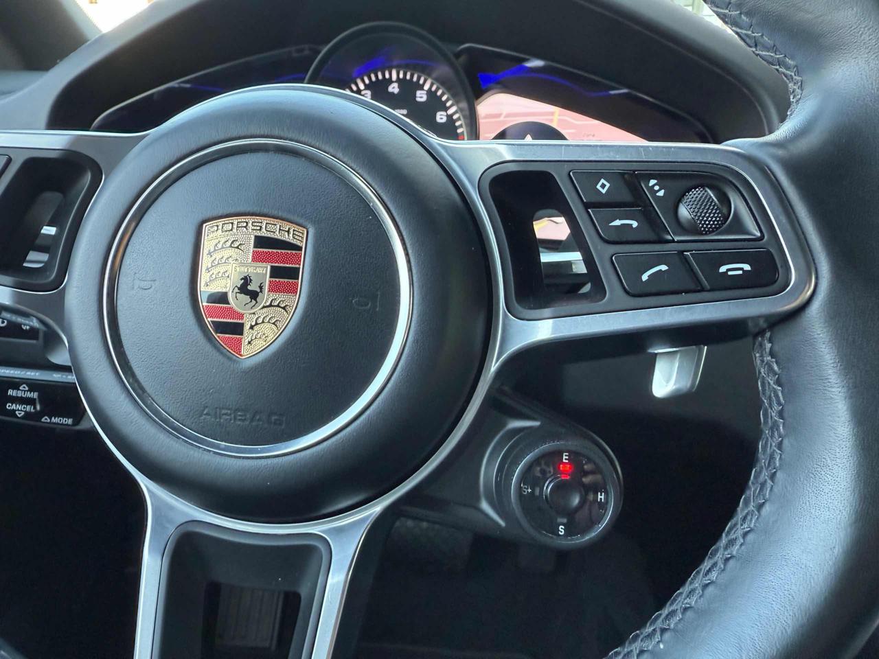 Clicca per ingrandire Cayenne - Coupé 3.0 V6 Hybrid EDITION BLACK
