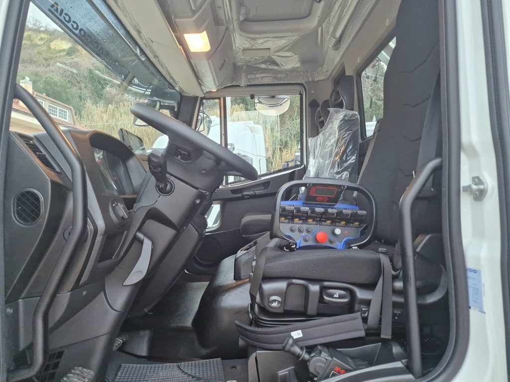 IVECO EUROCARGO 180E32 K NUOVO GRU da 23 m + RIBALTABILE - 5
