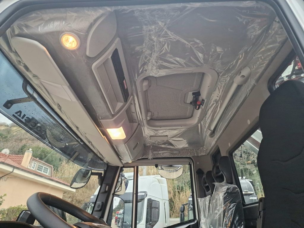 IVECO EUROCARGO 180E32 K NUOVO GRU da 23 m + RIBALTABILE - 10