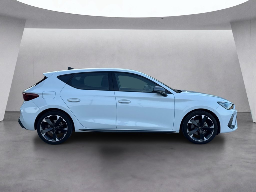 CUPRA Leon 1.5 hybrid 150cv dsg - 3