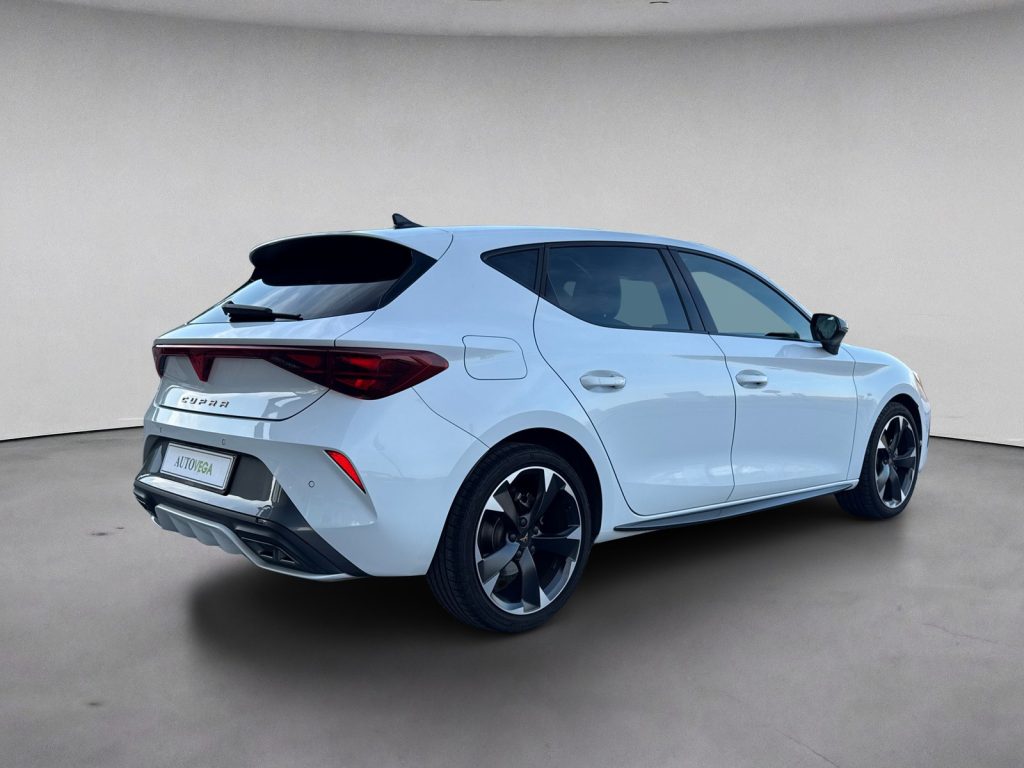 CUPRA Leon 1.5 hybrid 150cv dsg - 4
