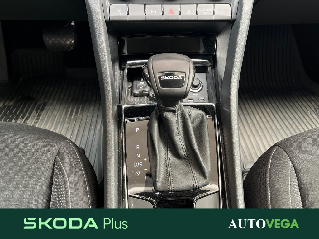 SKODA Karoq 1.5 tsi style dsg - 11