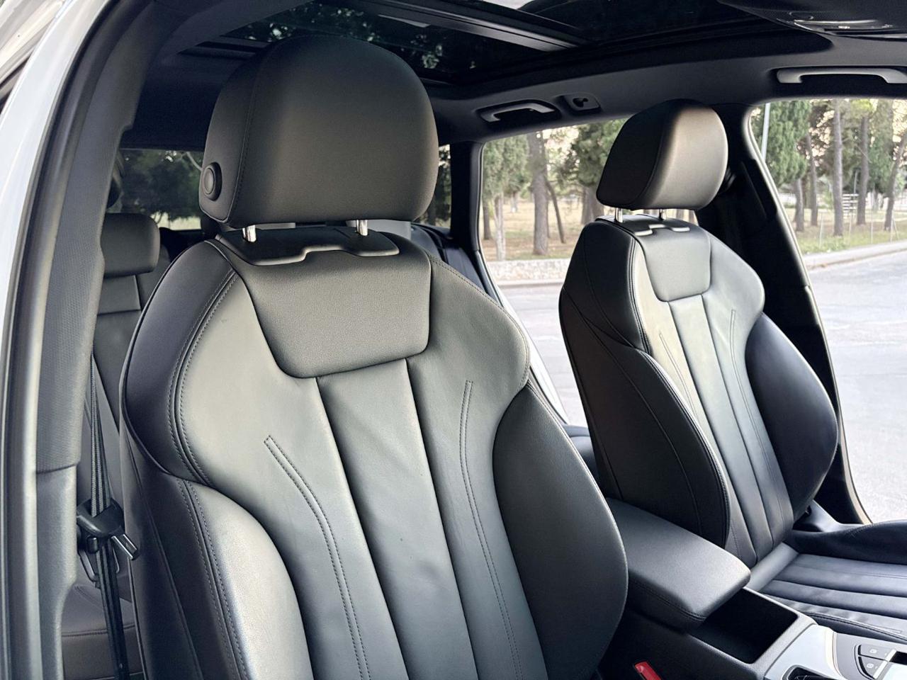 AUDI A4 allroad 40 TDI 204 CV S tronic Business Evolution TETTO. - 12