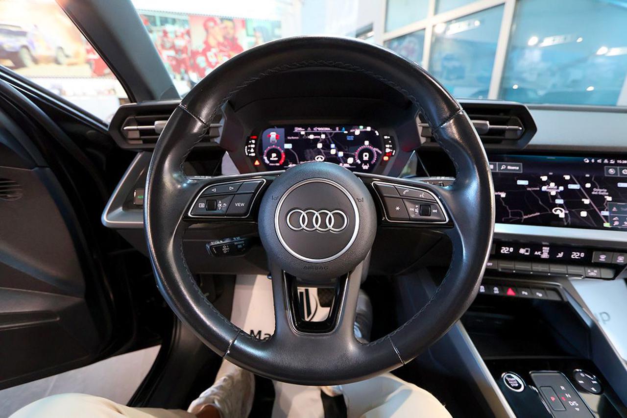 AUDI A3 35 TFSI Sportback S-Tronic Business Advanced - 20