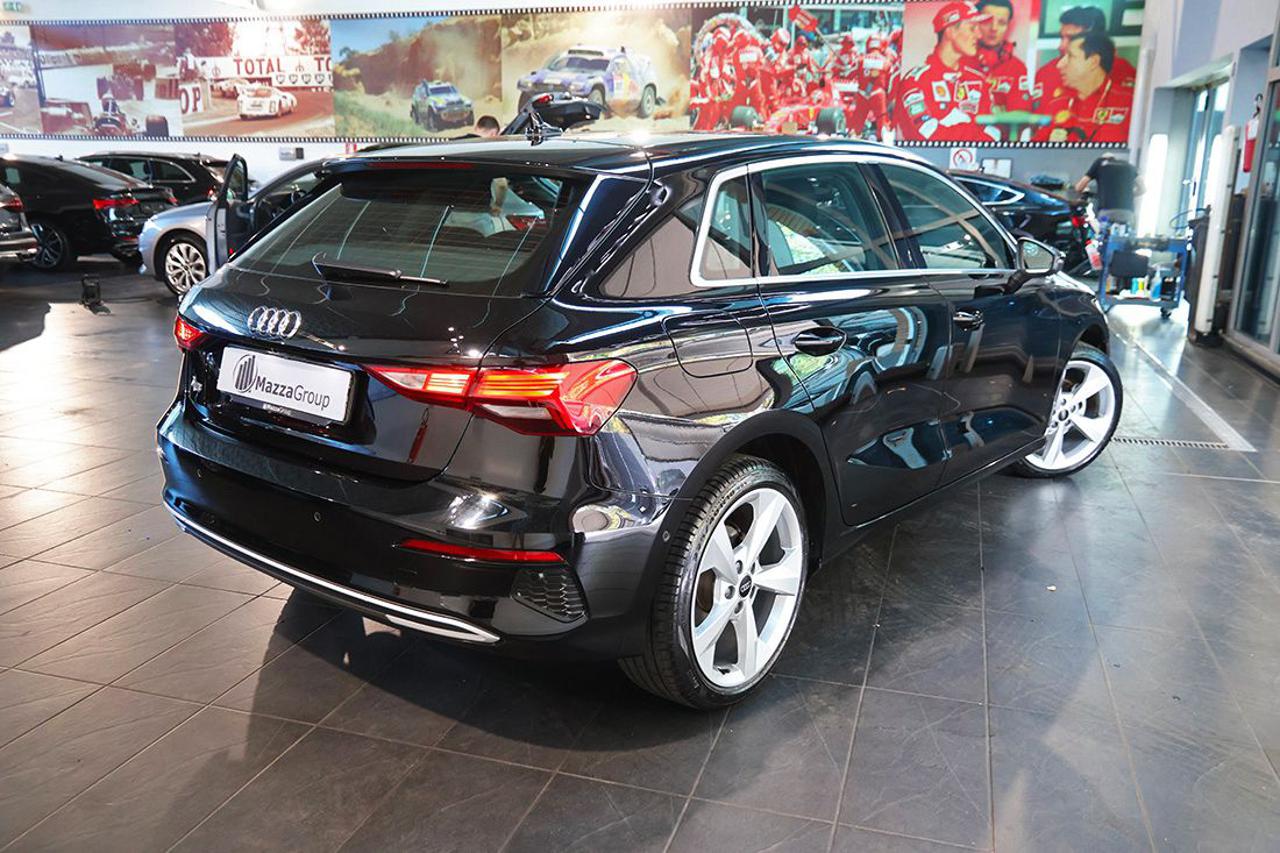 AUDI A3 35 TFSI Sportback S-Tronic Business Advanced - 9