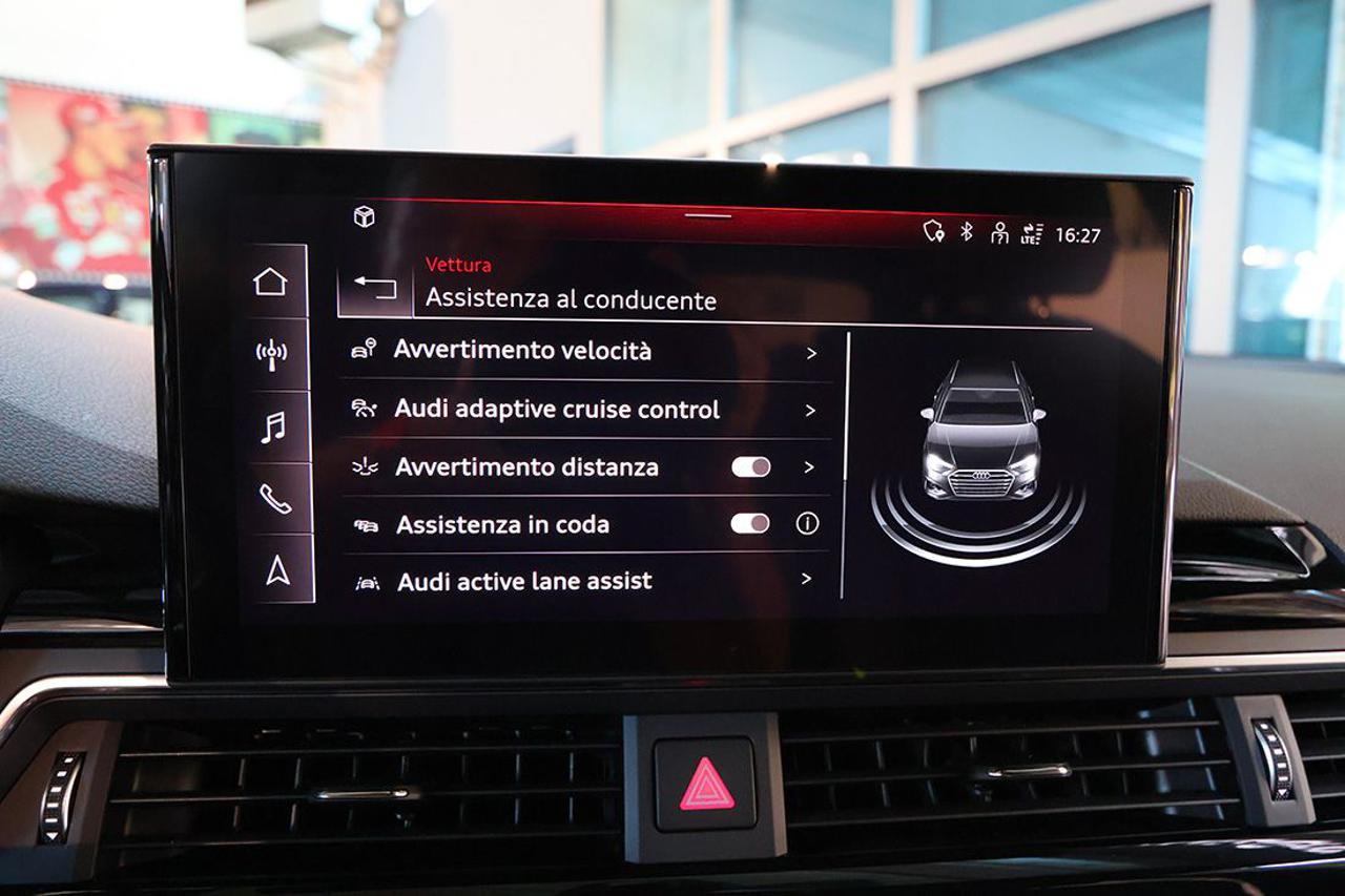 AUDI A4 40 TDI Avant Quattro S-Tronic S-Line - 30