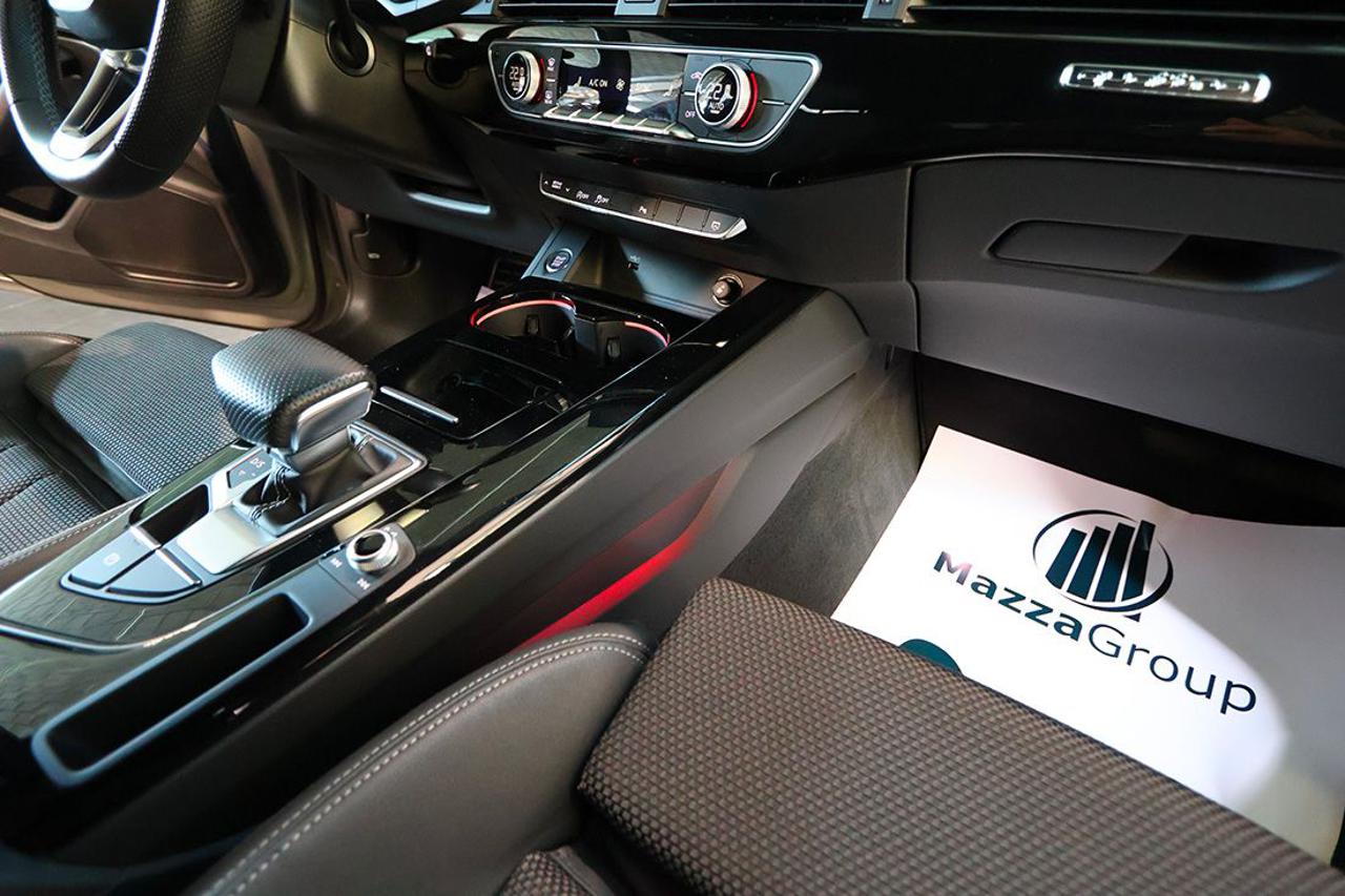 AUDI A4 40 TDI Avant Quattro S-Tronic S-Line - 36