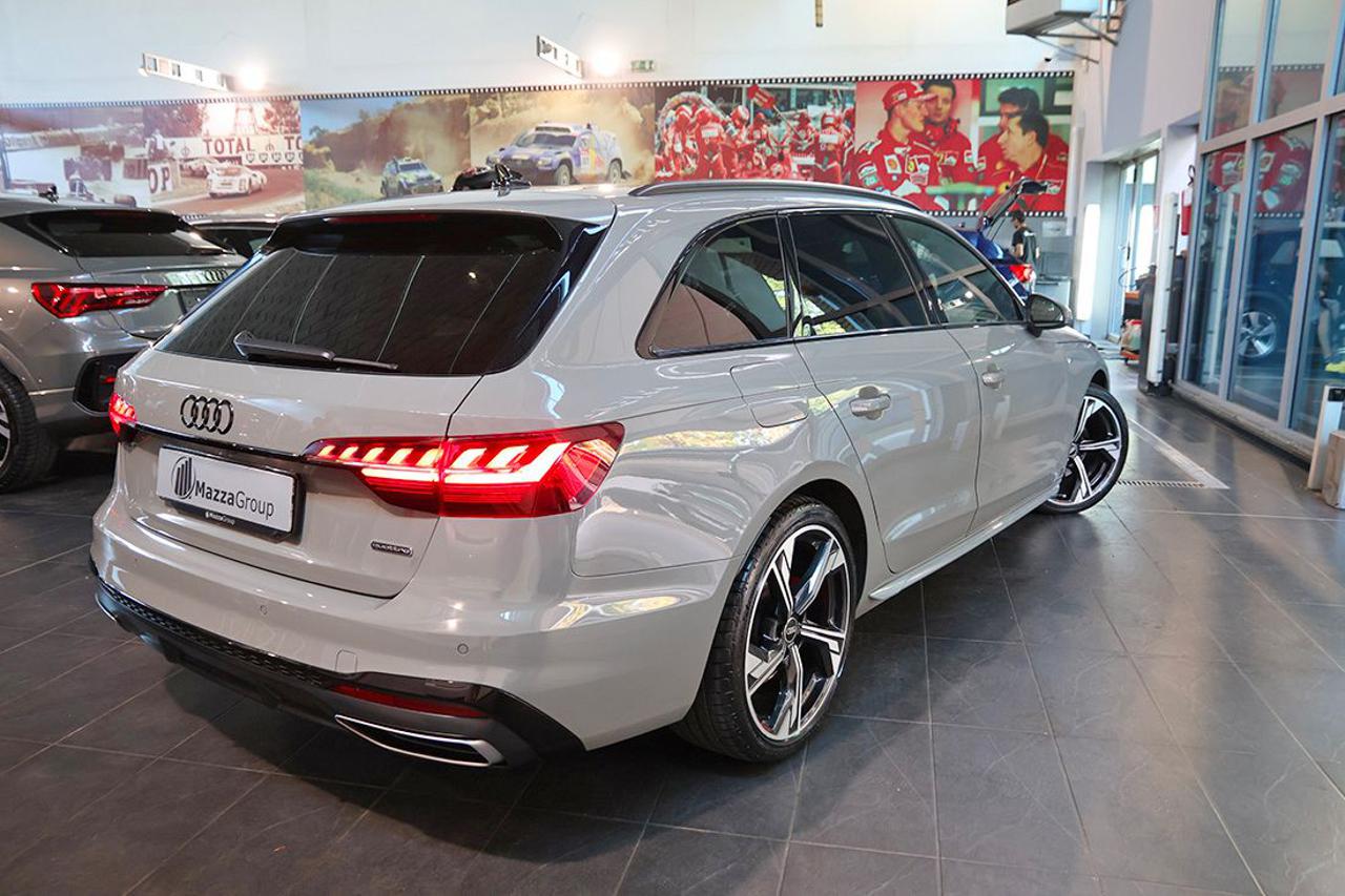 AUDI A4 40 TDI Avant Quattro S-Tronic S-Line - 9