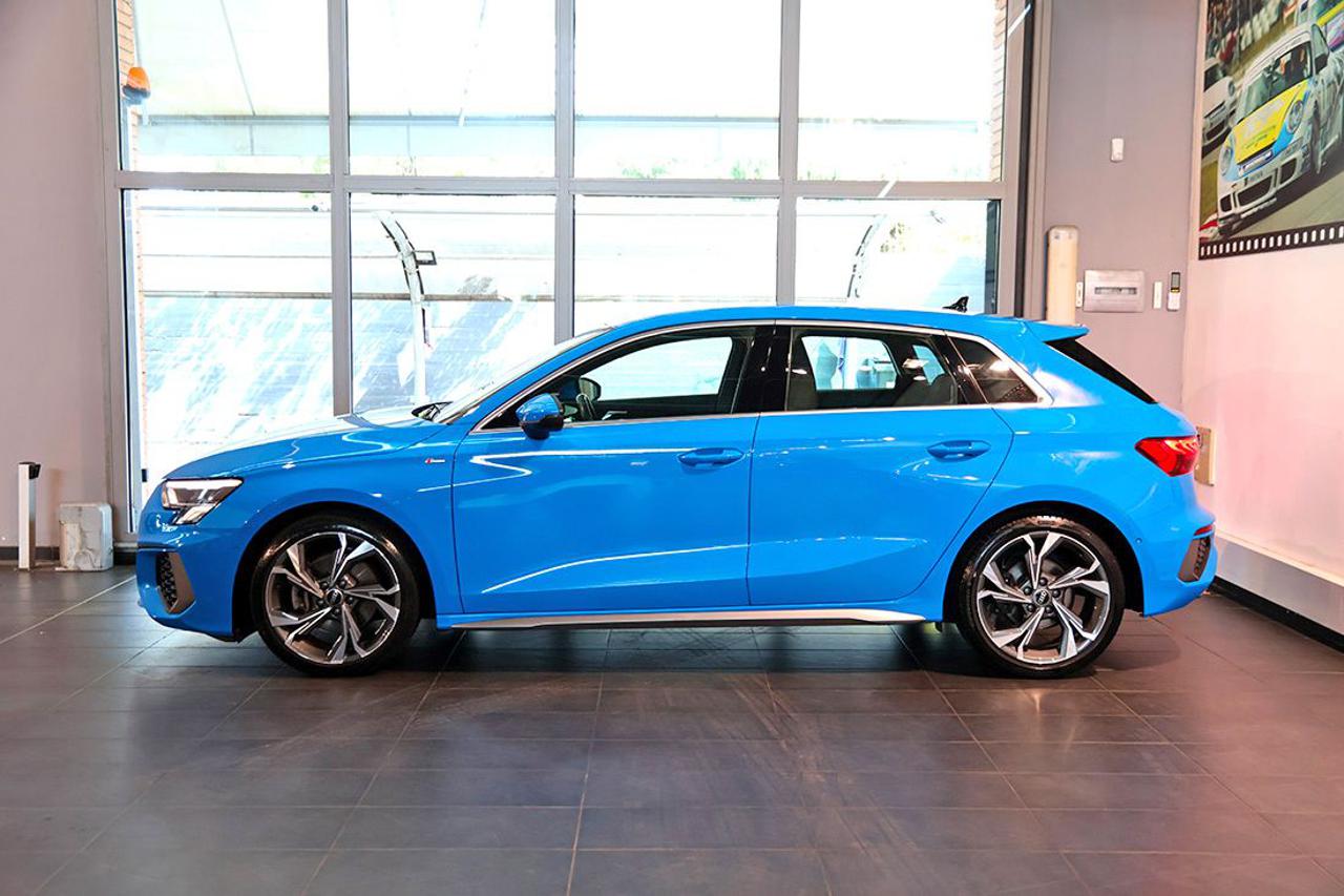 AUDI A3 40 TDI Sportback Quattro S-Tronic S-Line - 3