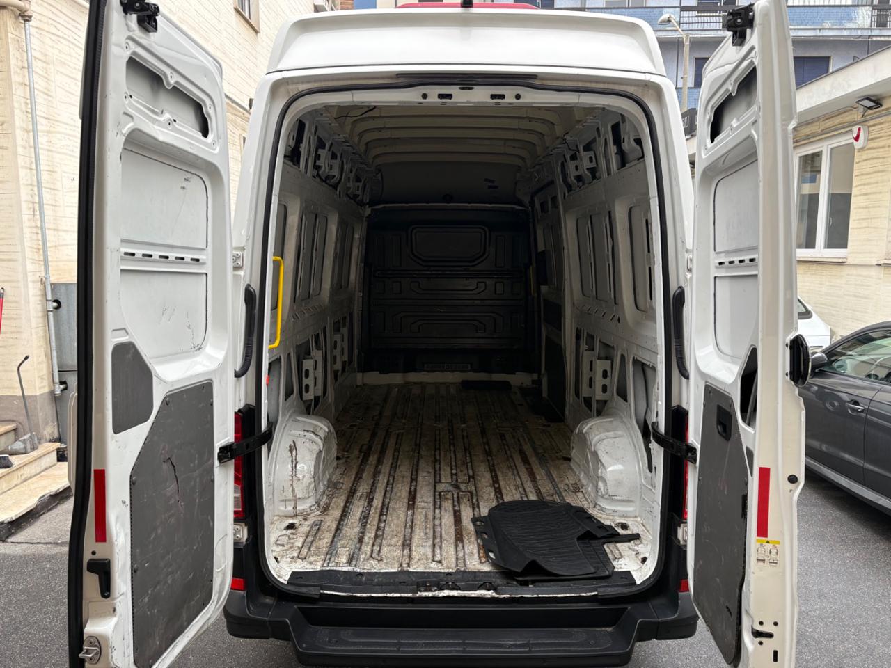 VOLKSWAGEN Crafter 35 2.0 TDI 140CV PL-SL-TA Furgone € 20900+ IVA - 8