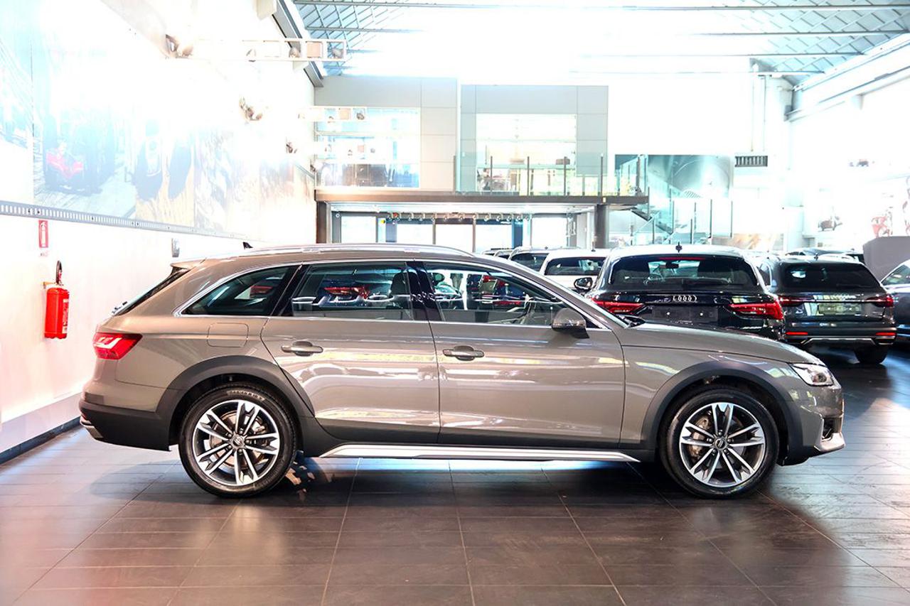 AUDI A4 allroad 40 TDI S-Tronic Identity Contrast - 2