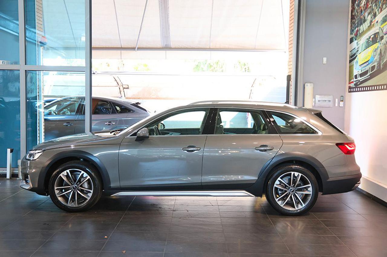 AUDI A4 allroad 40 TDI S-Tronic Identity Contrast - 3