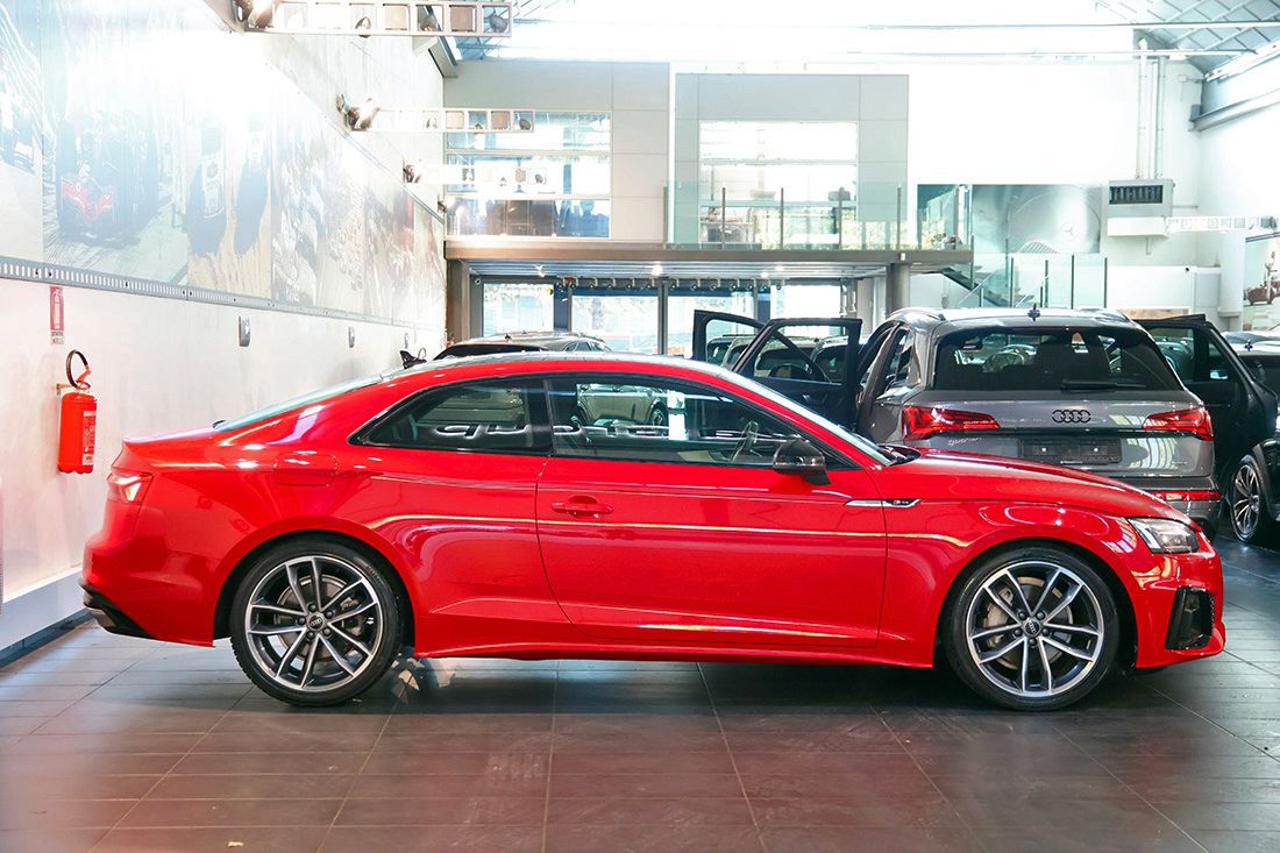AUDI A5 40 TFSI S-Tronic S-Line - 2