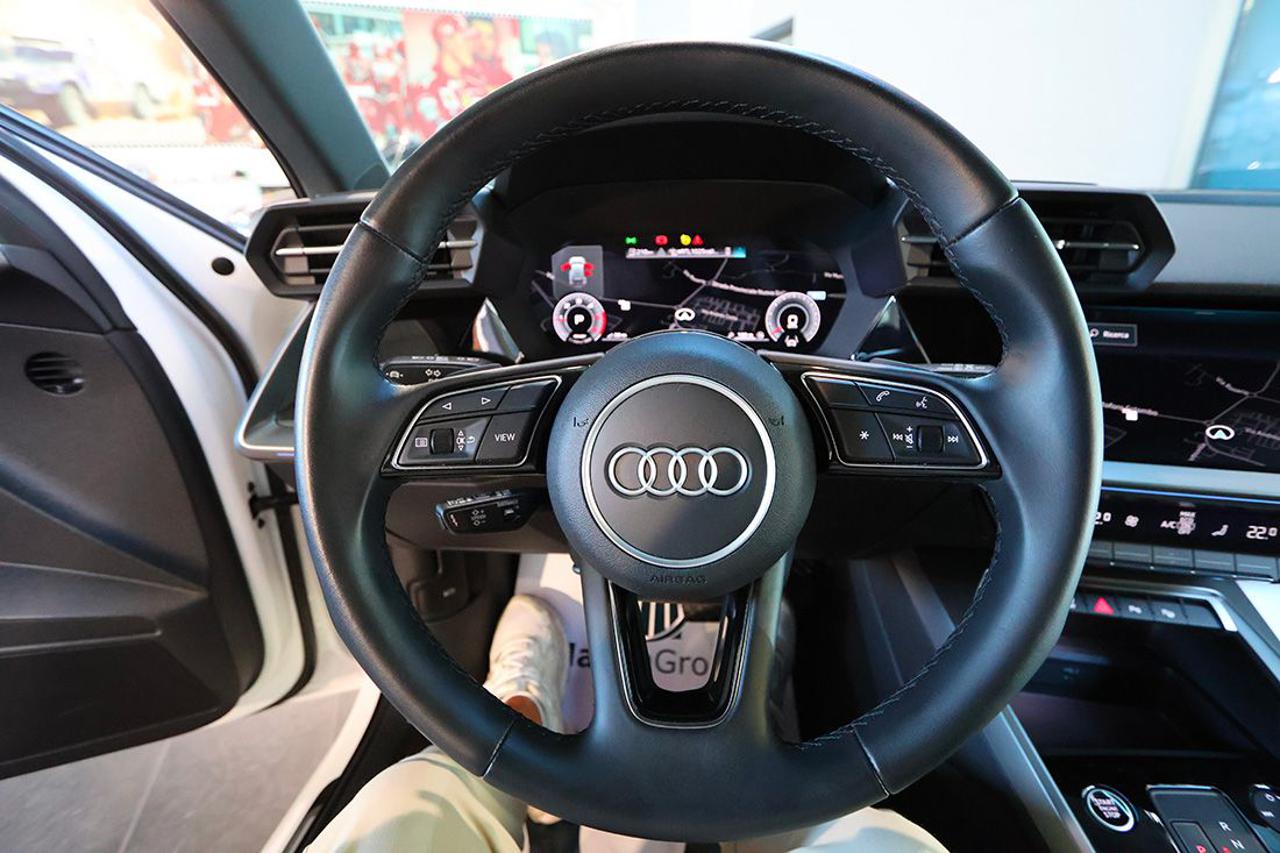 AUDI A3 35 TDI Sportback S-Tronic Business Advanced - 20