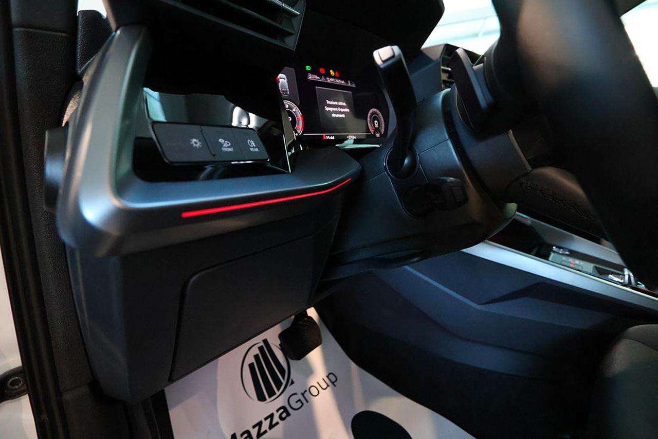 AUDI A3 35 TDI Sportback S-Tronic Business Advanced - 36