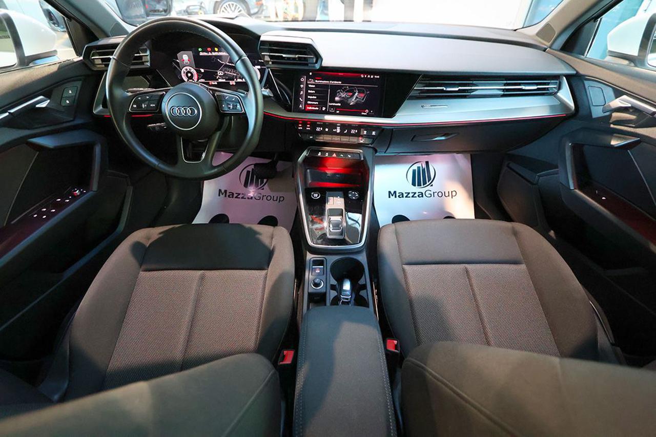 AUDI A3 35 TDI Sportback S-Tronic Business Advanced - 31