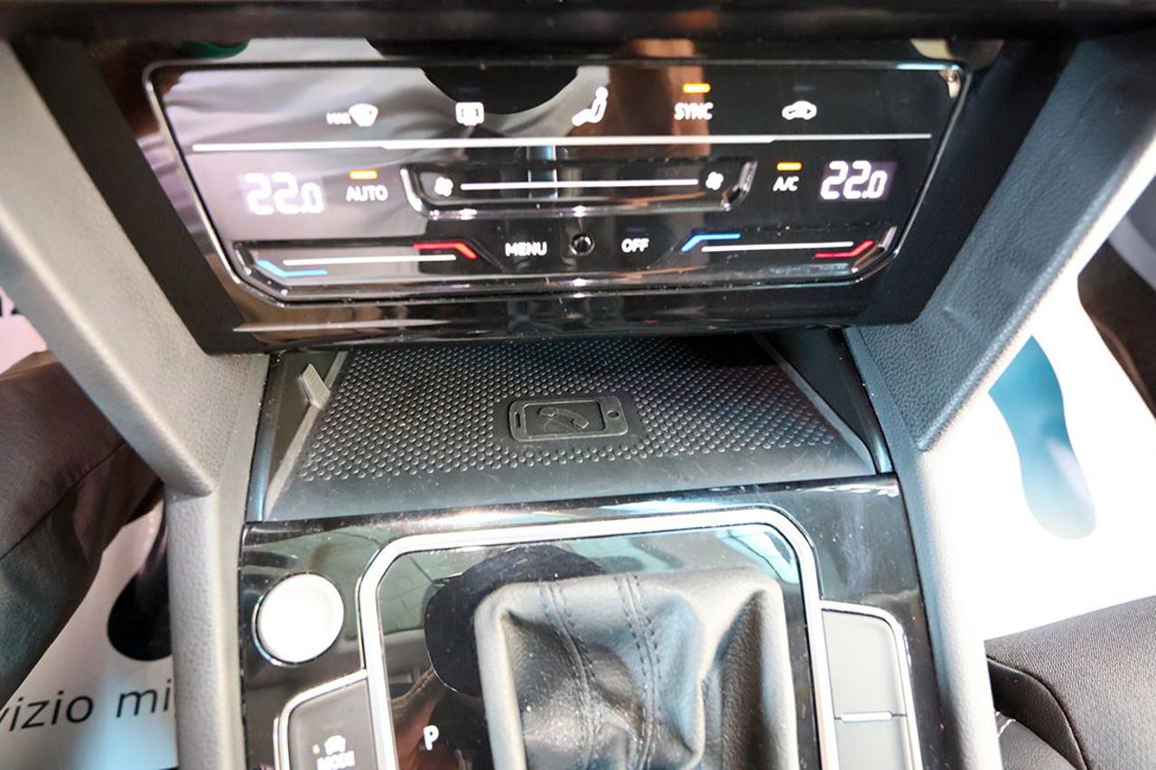 VOLKSWAGEN Passat Alltrack 2.0 TDI 200cv 4Motion DSG - 37