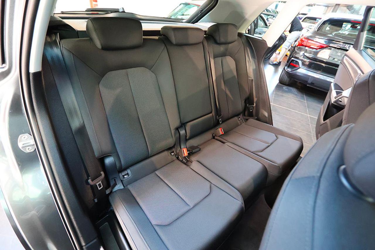 AUDI Q3 35 TFSI S-Tronic S-Line - 19