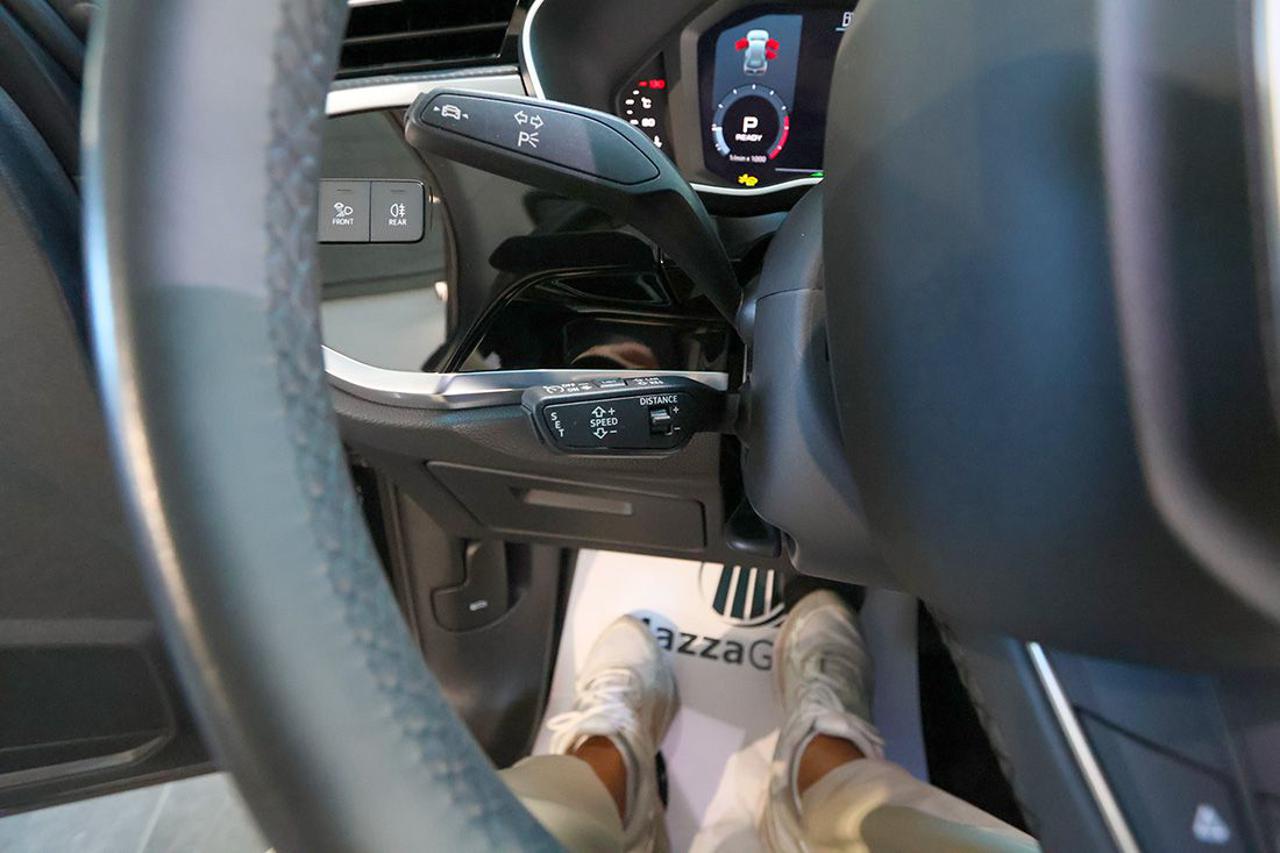 AUDI Q3 35 TFSI S-Tronic S-Line - 21