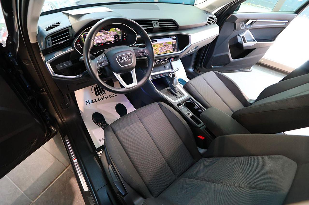 AUDI Q3 35 TFSI S-Tronic S-Line - 13