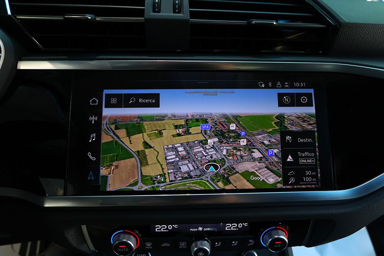 AUDI Q3 35 TFSI S-Tronic S-Line - 22