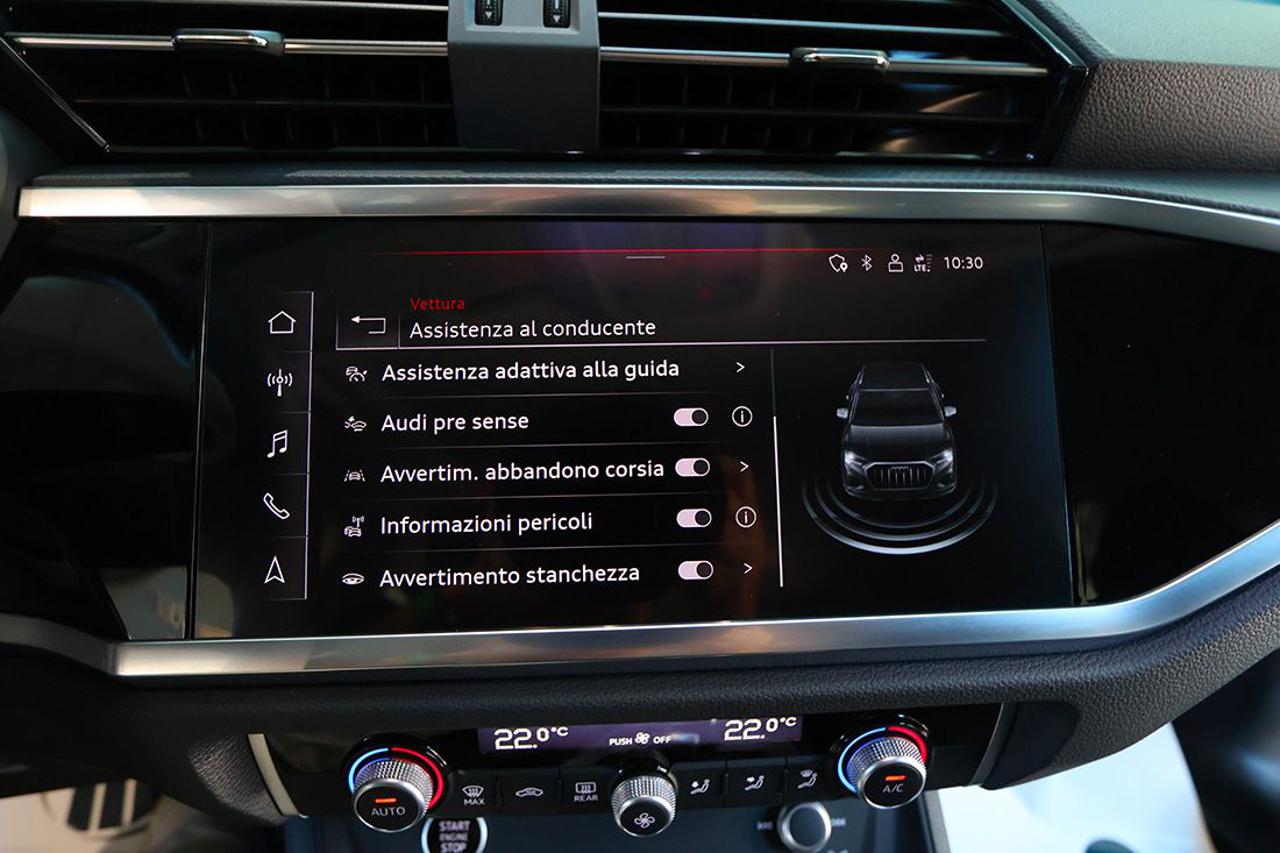 AUDI Q3 35 TFSI S-Tronic S-Line - 26