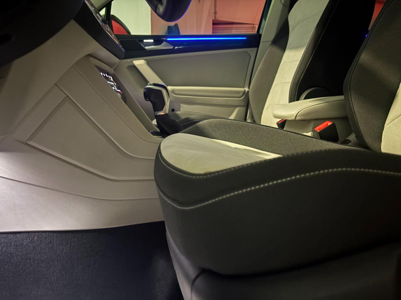VOLKSWAGEN Tiguan 2.0 TDI 150 CV SCR DSG Elegance VIRTUAL - 37
