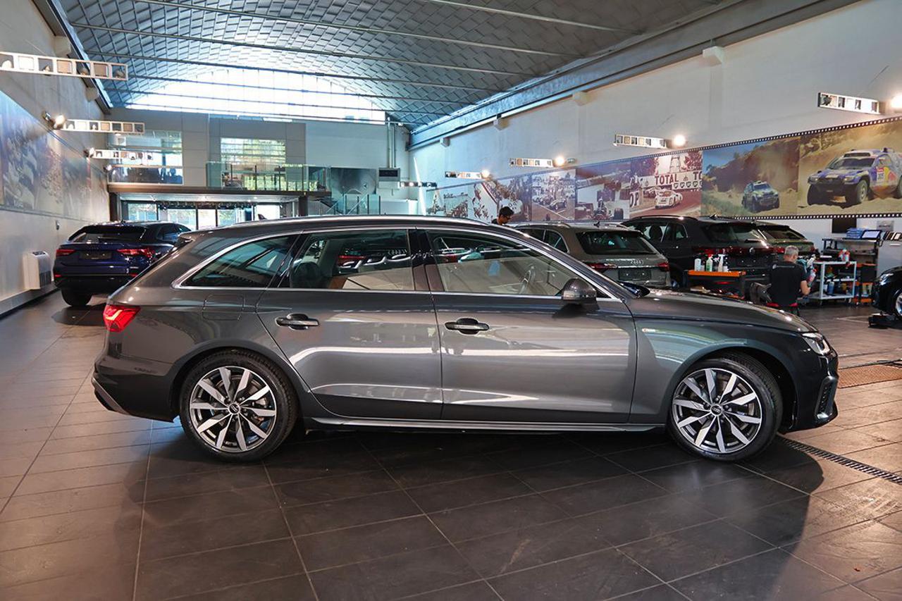AUDI A4 35 TFSI Avant S-Tronic S-Line - 10