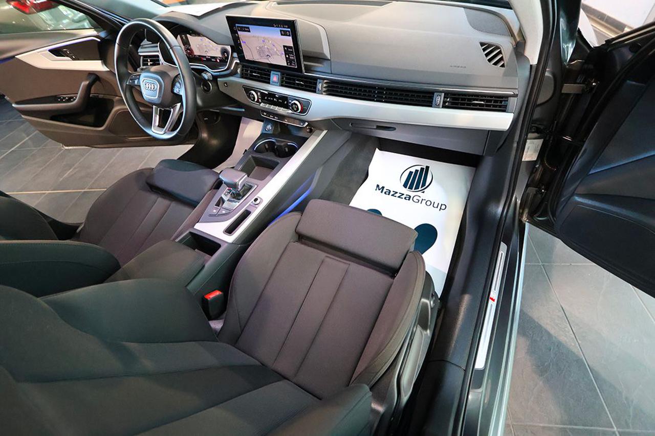 AUDI A4 35 TFSI Avant S-Tronic S-Line - 16