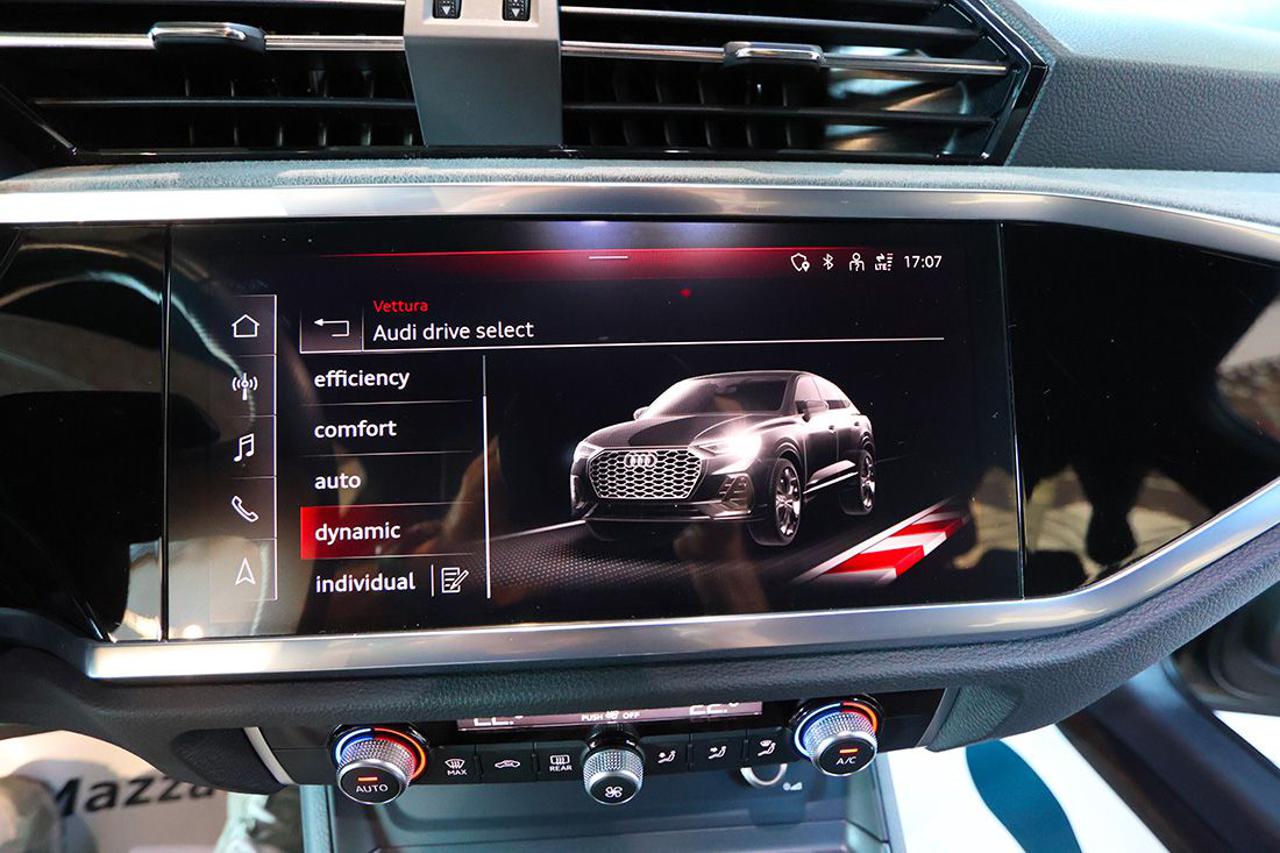 AUDI Q3 40 TDI Sportback Quattro S-Tronic Identity Black - 27
