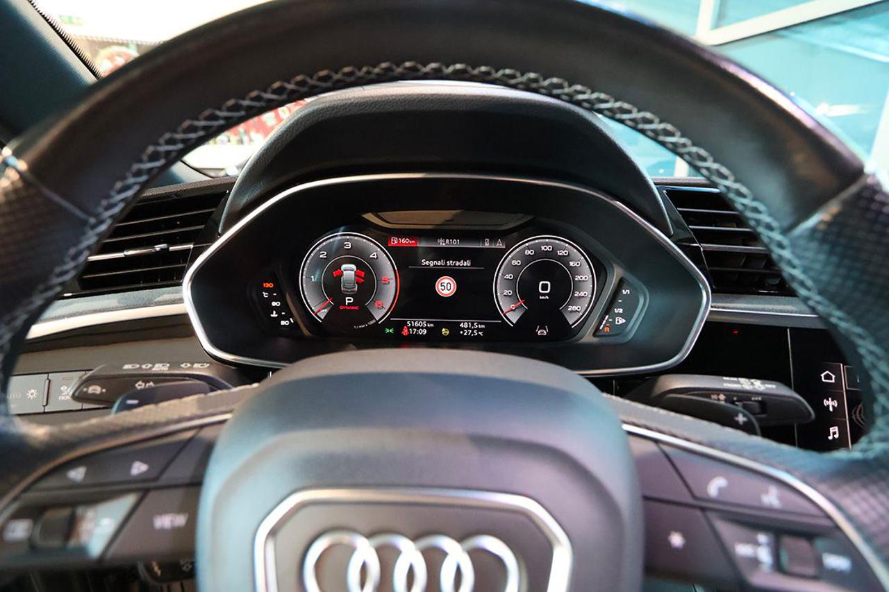 AUDI Q3 40 TDI Sportback Quattro S-Tronic Identity Black - 32