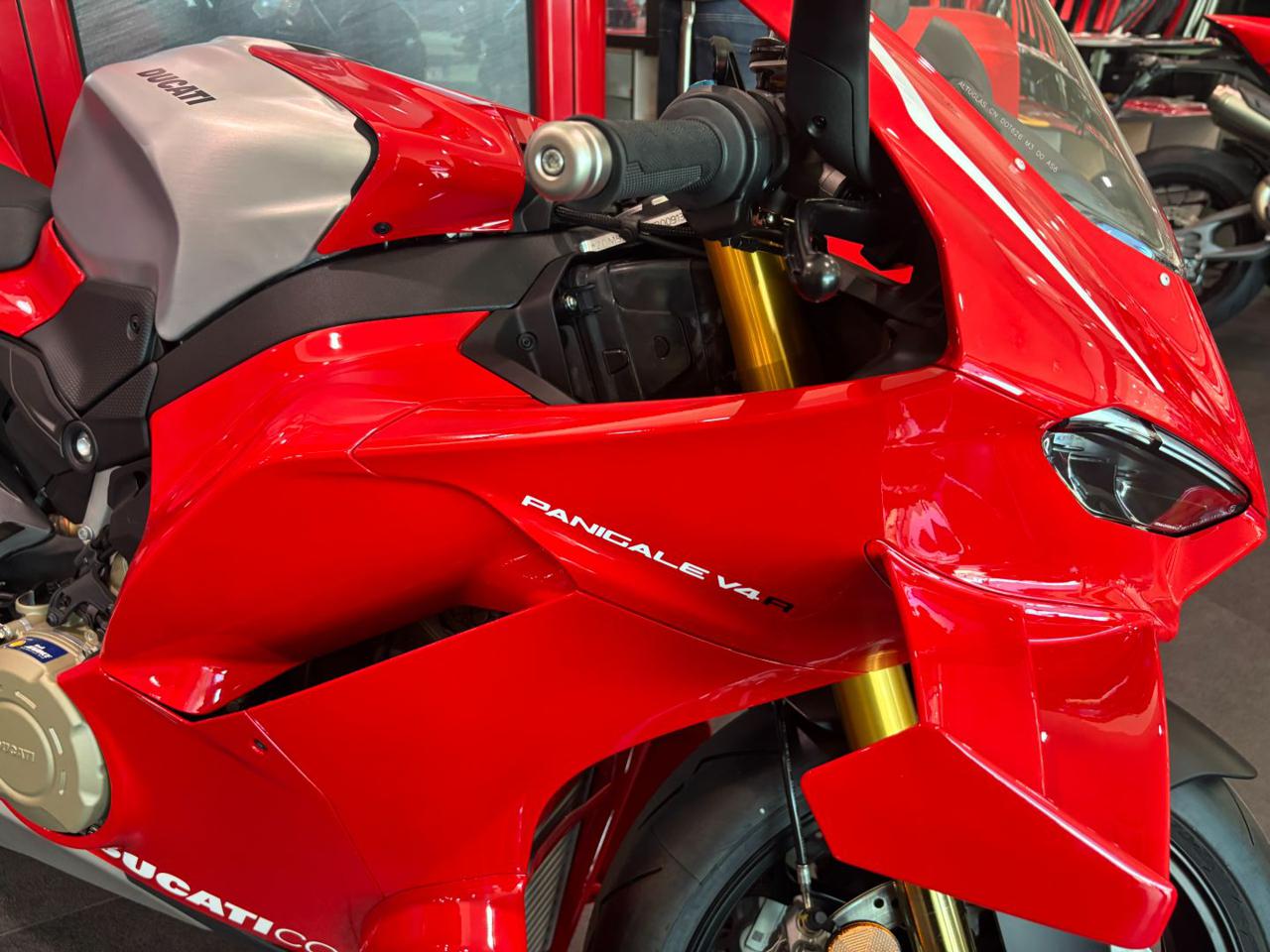 DUCATI Panigale V4 R LIVERY 2026 - 10