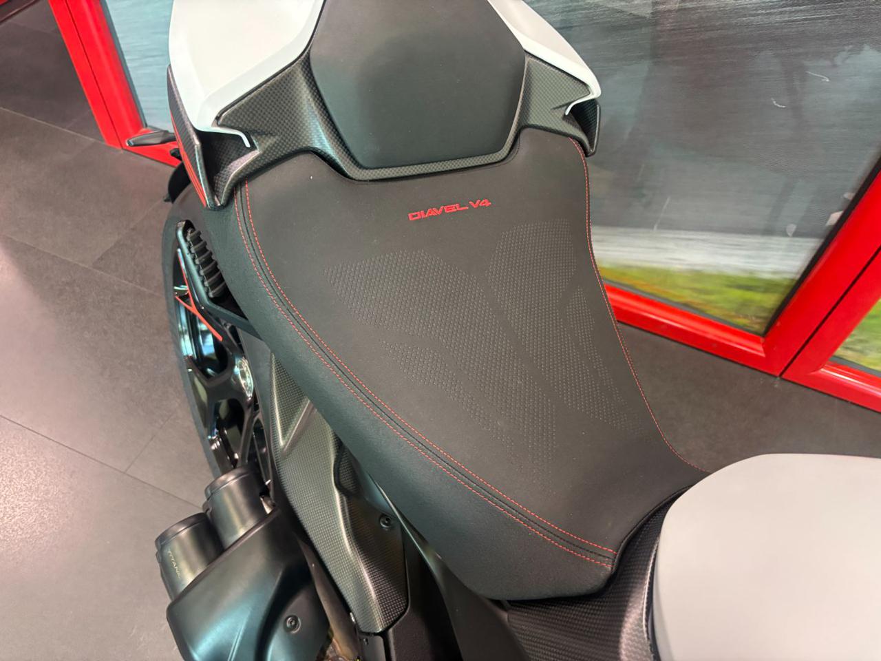 DUCATI Diavel V4 RS LIVERY 2026 - 9