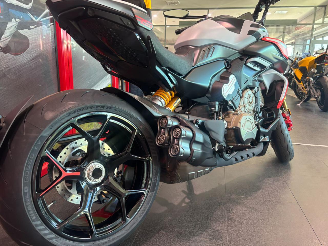 DUCATI Diavel V4 RS LIVERY 2026 - 6