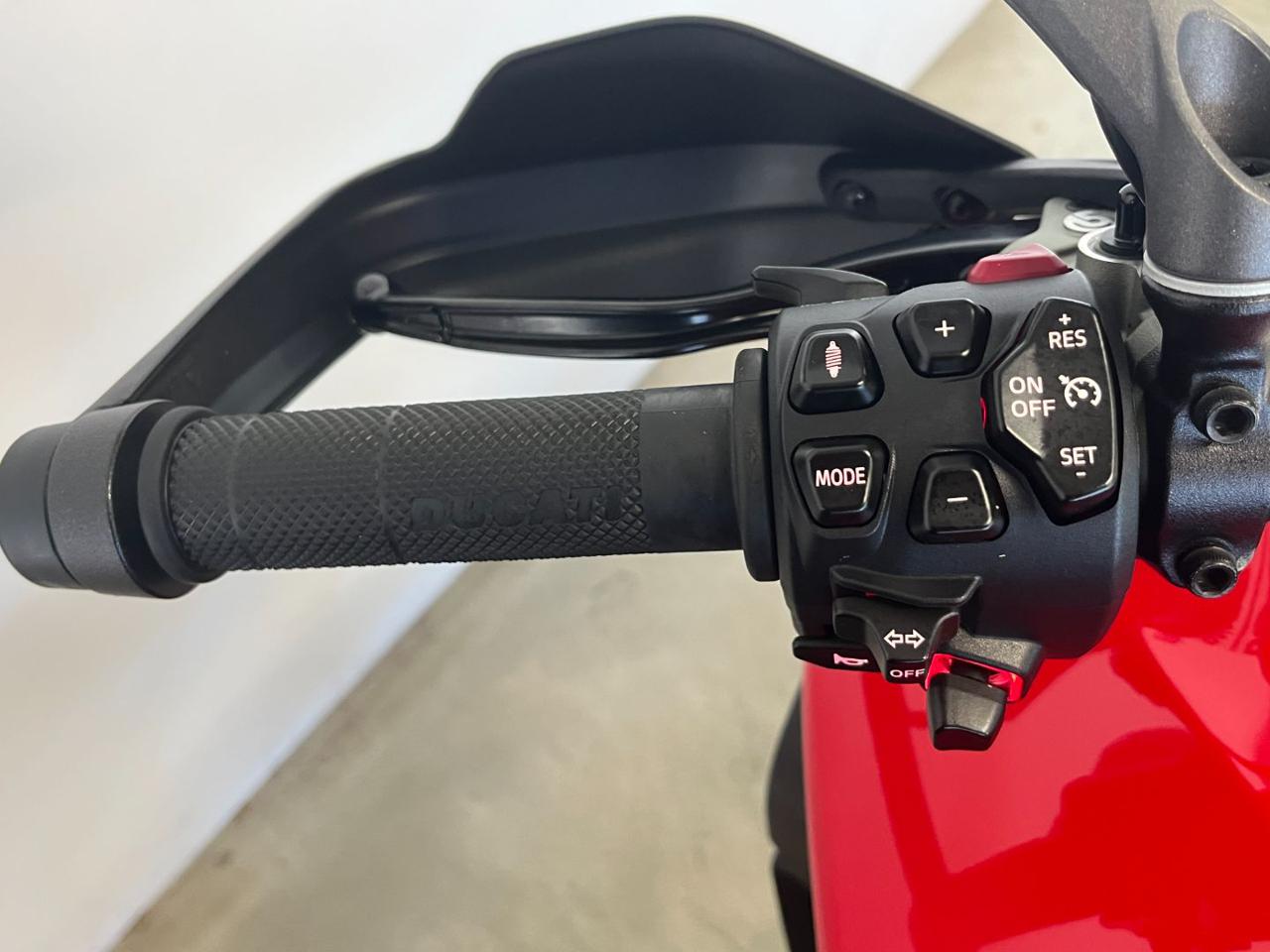 DUCATI Multistrada V4 S RADAR RED - 12