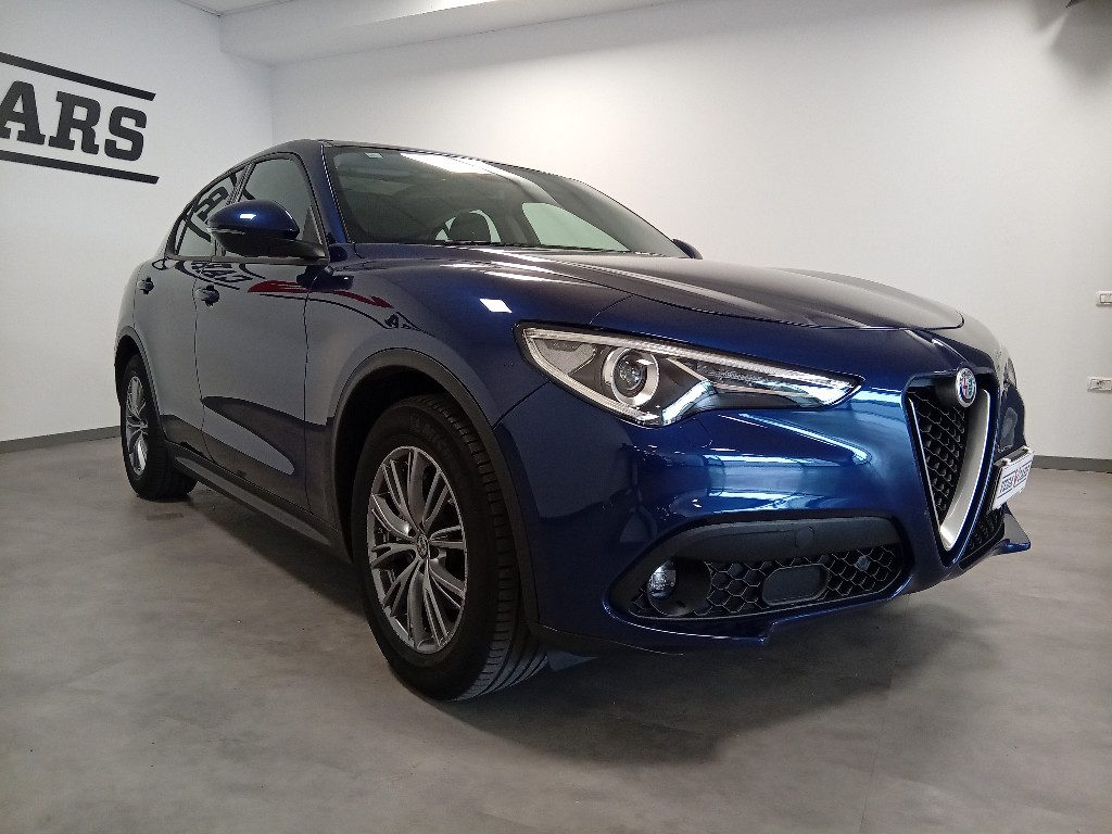 Clicca per ingrandire Stelvio - 2.2 Turbodiesel 190 CV AT8 RWD Business