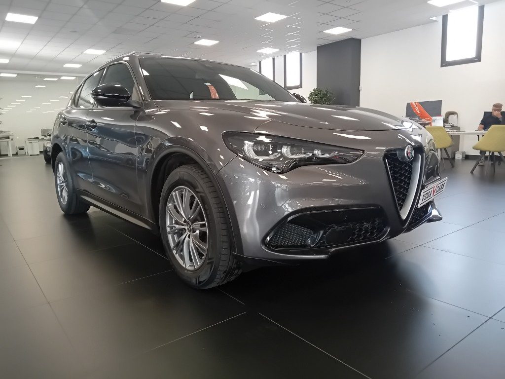 Clicca per ingrandire Stelvio - 2.2 Turbodiesel 210 CV AT8 Q4