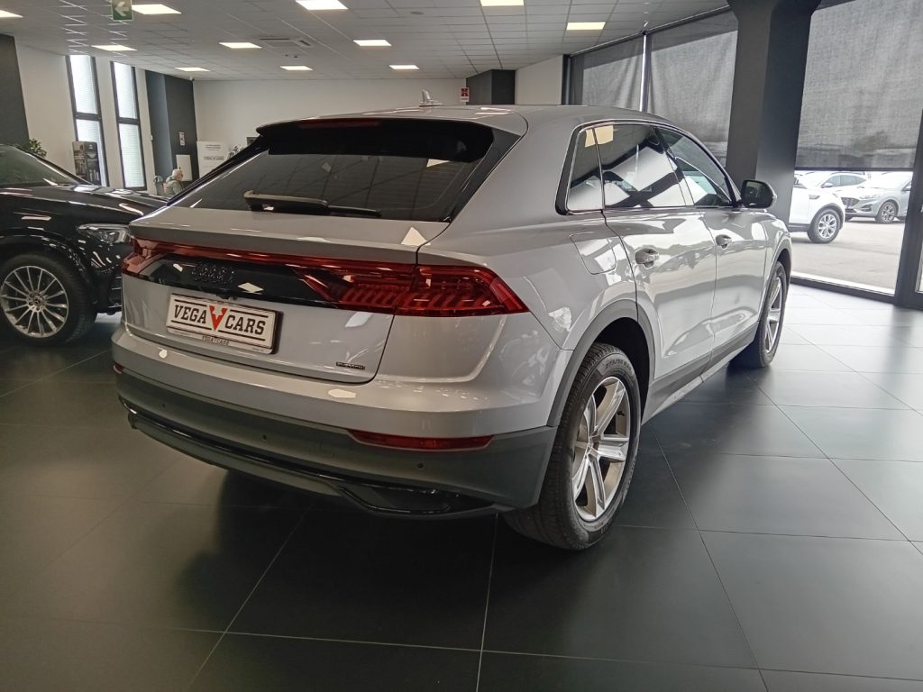 Clicca per ingrandire Q8 - 55 TFSI quattro Sport 22" - PELLE- TETTO - PROMO!!