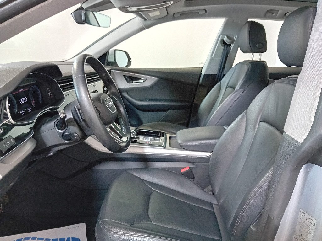 Clicca per ingrandire Q8 - 55 TFSI quattro Sport 22" - PELLE- TETTO - PROMO!!