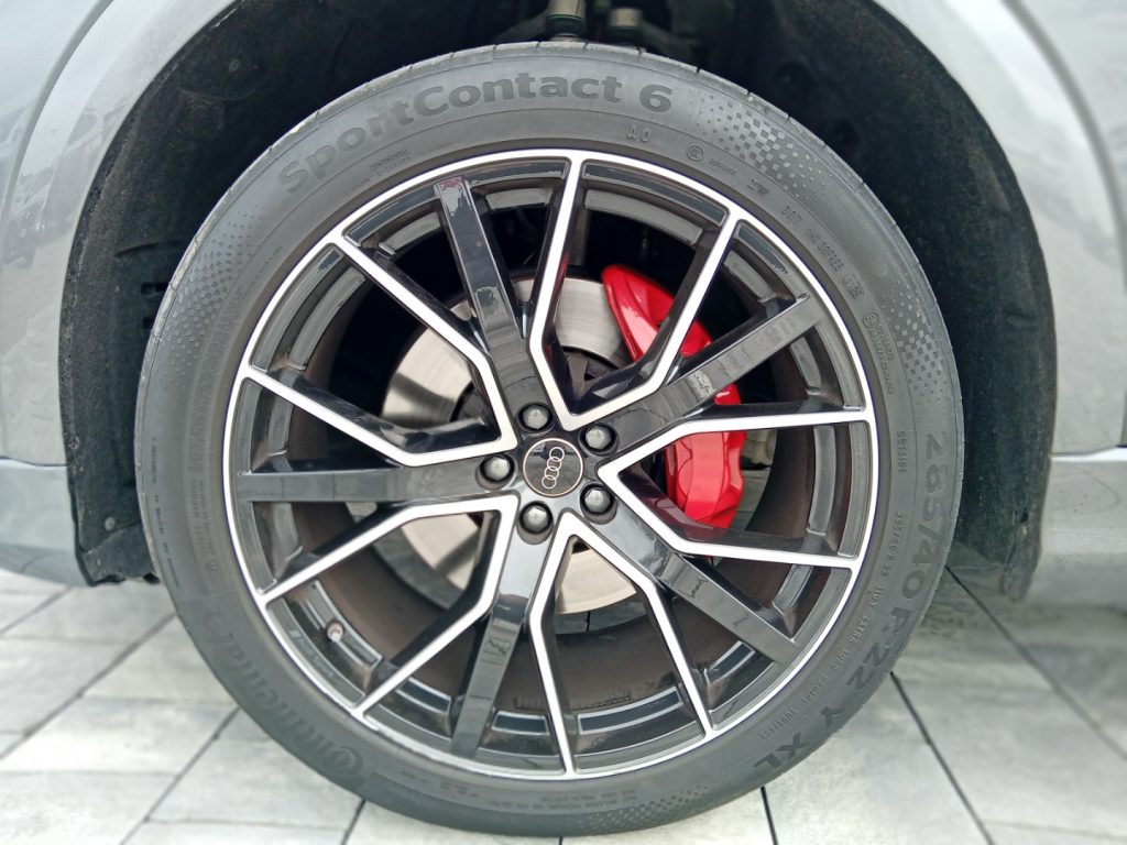 Clicca per ingrandire Q8 - 55 TFSI quattro Sport 22" - PELLE- TETTO - PROMO!!