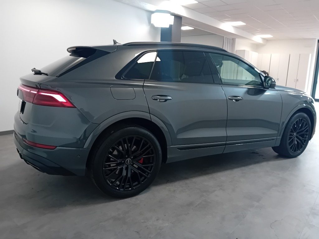 Clicca per ingrandire Q8 - SUV 50 TDI 286 CV quattro tiptronic S line edition