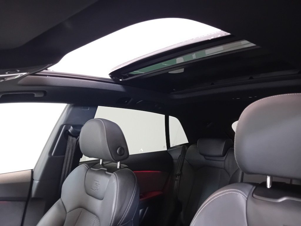 Clicca per ingrandire Q8 - SUV 50 TDI 286 CV quattro tiptronic S line edition
