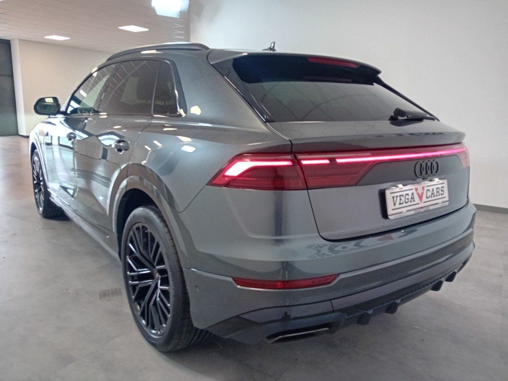 Clicca per ingrandire Q8 - SUV 50 TDI 286 CV quattro tiptronic S line edition